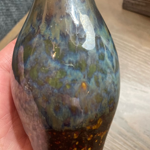 Three Hands Corp small vase - Picture 2 of 6